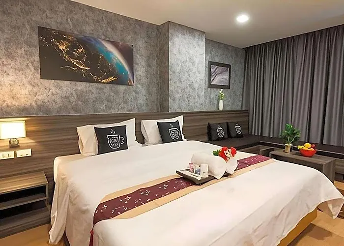 Metro Ratchada 36 Hotel 3*